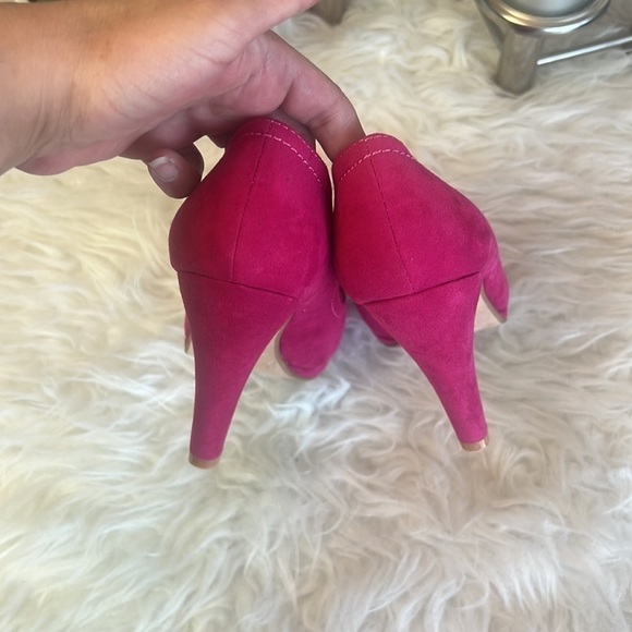 Soho Collection Women’s Classic Heels Hot Pink Pump Size EU 38 - Picture 5 of 15